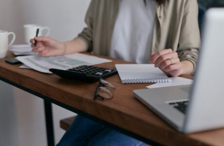 Reestructura tus deudas sin estrés: Consejos y herramientas clave